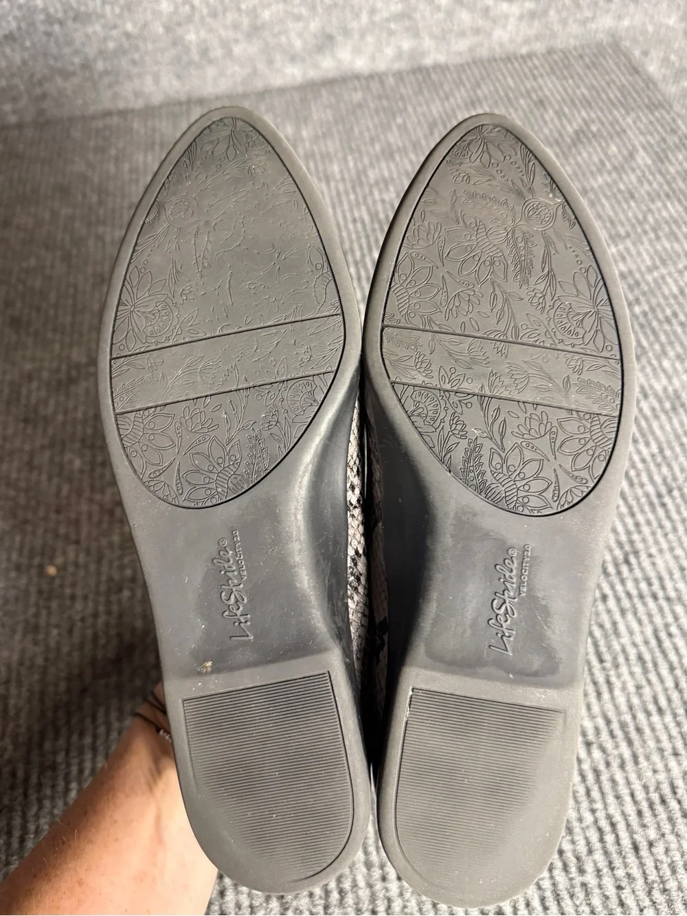 LifeStride Snakeskin Ballet Flats Grey Black Size 7.5 EUC